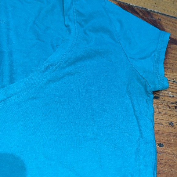 Blue Wet Seal V Neck - Picture 6 of 6